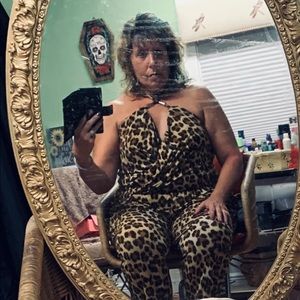 JENNIFER LOPEZ CHEETAH SLEEVELESS JUMPSUIT size XL